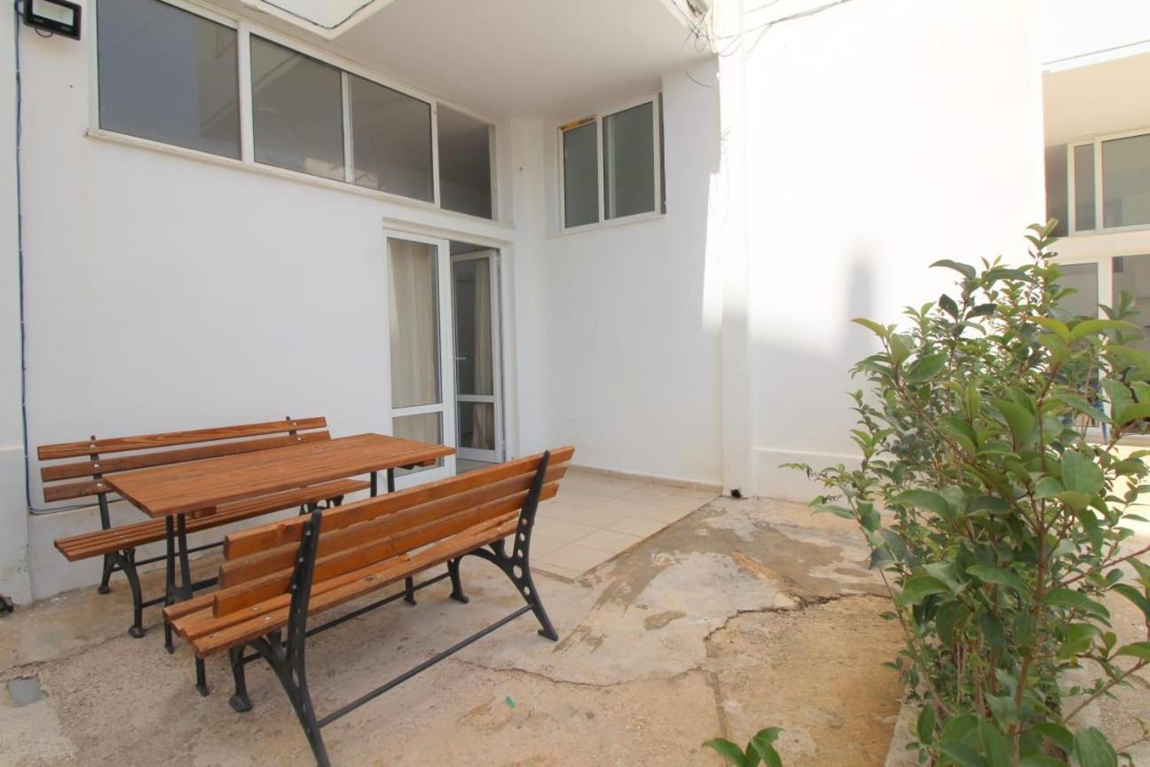Hostel K13 Sarandë Exterior foto